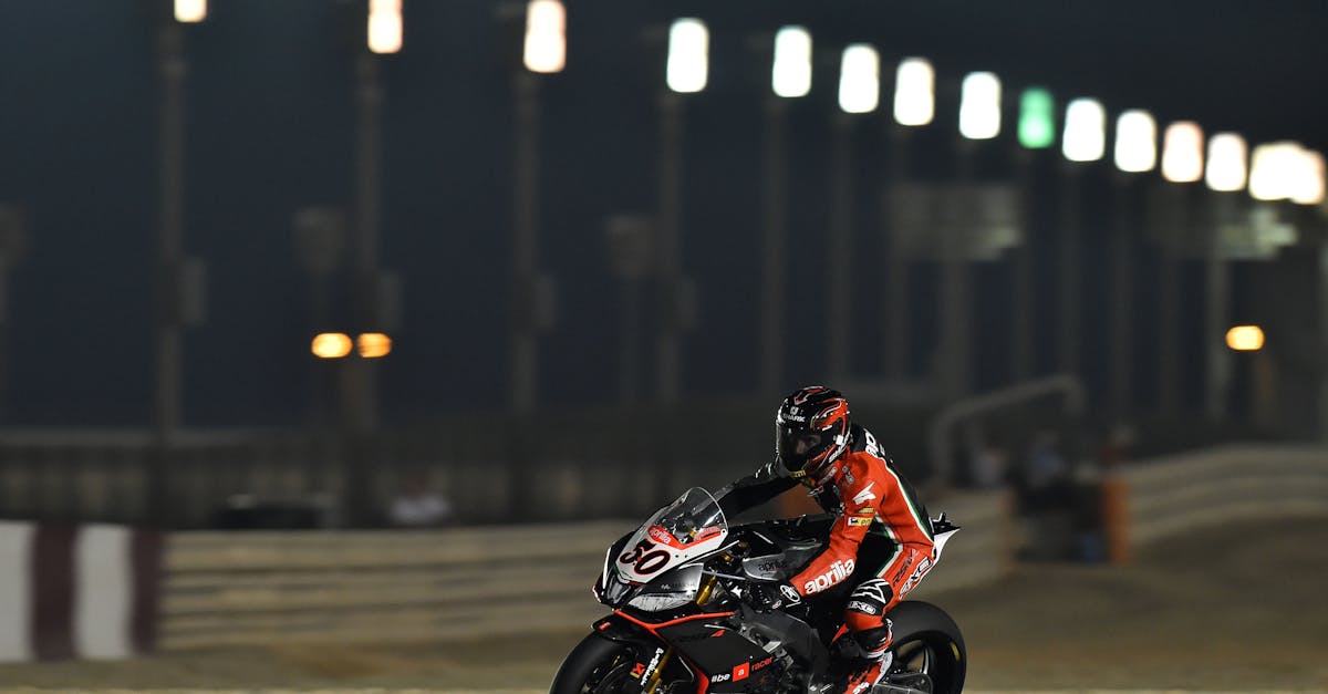 découvrez l'univers passionnant des motos : des conseils sur les meilleures marques, des guides d'achat, des astuces d'entretien et des tendances récentes. plongez dans l'aventure à deux roues et vivez votre passion pour la moto avec nous.