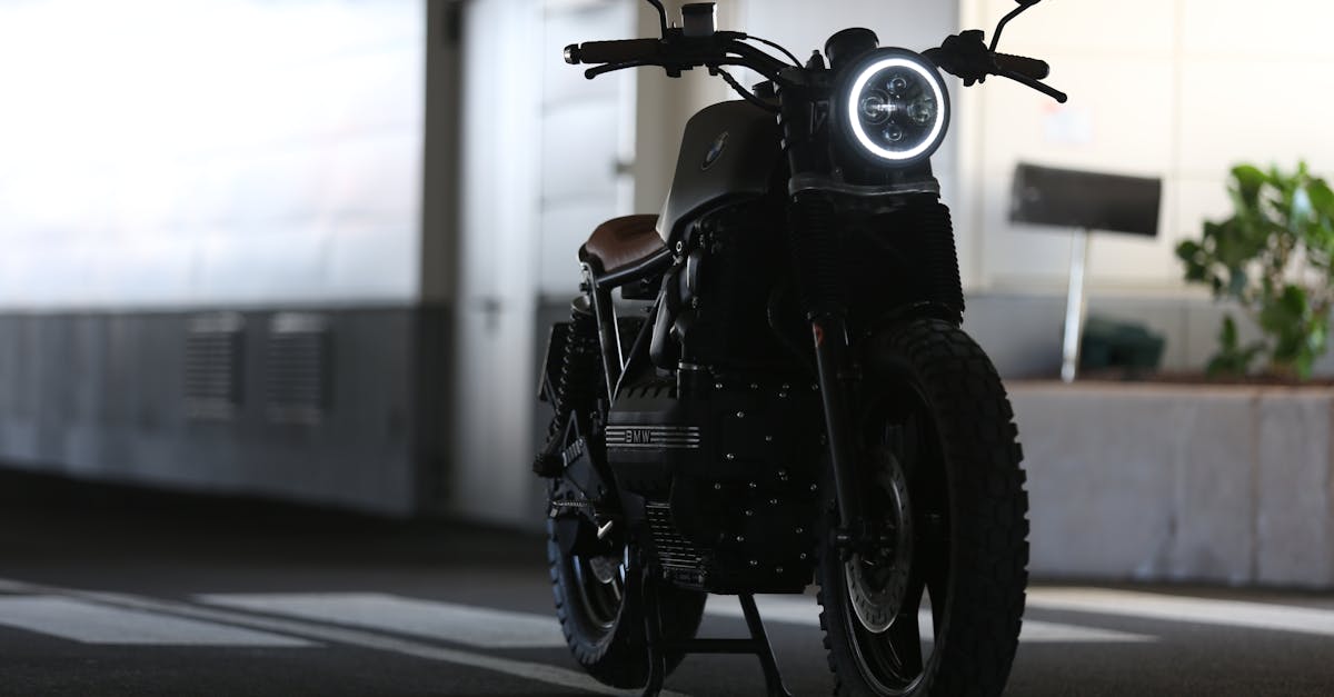 découvrez l'univers fascinant des motos, des guides d'achat aux conseils d'entretien, en passant par les dernières tendances et modèles. plongez dans la passion de la moto et trouvez la machine qui vous correspond!