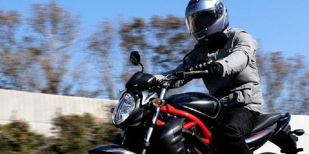 découvrez nos offres d'assurance moto adaptées à tous les profils de conducteurs. protégez votre deux-roues avec des garanties complètes et des tarifs compétitifs. faites le choix de la tranquillité d'esprit sur la route avec notre service client à votre écoute.