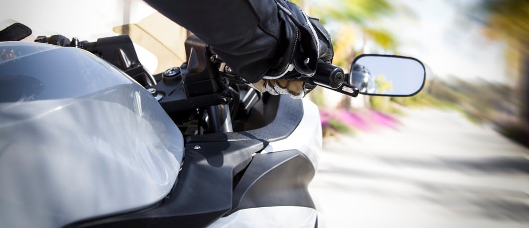 découvrez notre assurance moto égalité tarifaire, une solution idéale pour les motards souhaitant bénéficier d'une couverture complète à un prix équitable. protégez-vous sur la route sans sacrifier votre budget !