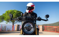 découvrez notre guide complet pour la moto custom en 2024. explorez les tendances, les modèles incontournables et les conseils d'experts pour personnaliser votre expérience de conduite. que vous soyez novice ou passionné, ce guide est votre ressource essentielle pour naviguer dans le monde des motos custom cette année.