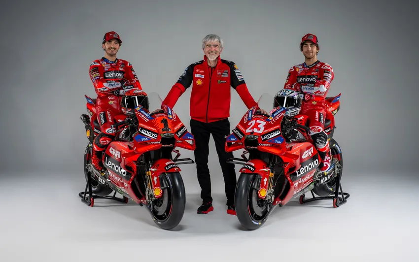 découvrez tout sur la saison moto gp 2024 : les meilleures équipes, les pilotes en lice, les circuits emblématiques et les dernières nouvelles. ne manquez pas l'action palpitante de cette année passionnante dans le monde de la moto !