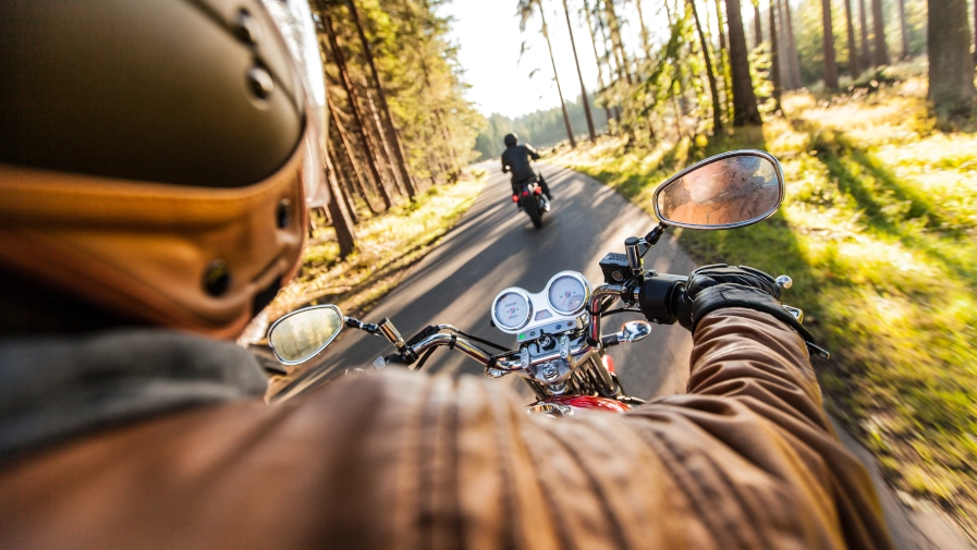 découvrez notre service d'assistance moto dédié pour avril 2024. profitez d'une protection complète sur la route, une aide rapide en cas de panne et des conseils d'experts pour vivre chaque aventure à moto en toute sérénité.