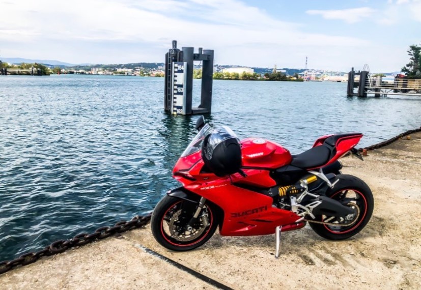 découvrez nos offres d'assurance moto à lyon, conçues pour protéger votre véhicule tout en respectant votre budget. profitez d'une couverture complète et d'un service client à l'écoute de vos besoins.