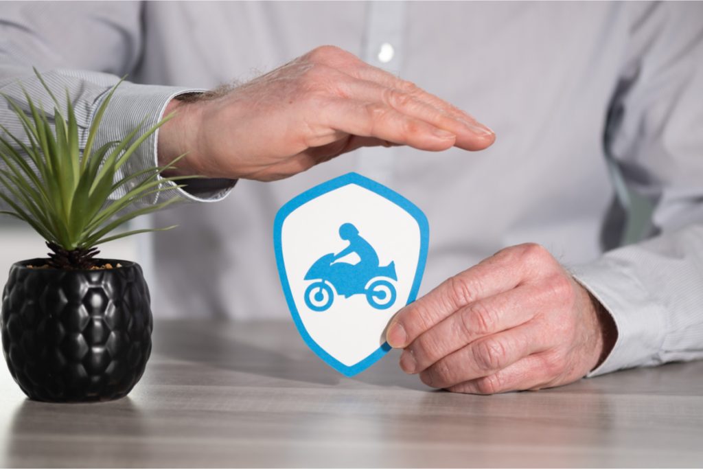 découvrez l'assurance moto collection de maaf, spécialement conçue pour les passionnés de motos anciennes. profitez d'une couverture sur mesure, d'un accompagnement personnalisé et d'une protection adaptée à votre véhicule de collection. assurez votre moto vintage en toute sérénité avec maaf.