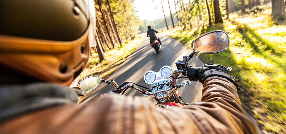 découvrez notre simulateur d'assurance moto pour obtenir des devis personnalisés et trouver la couverture idéale pour votre moto. profitez de tarifs compétitifs et d'une assurance adaptée à vos besoins.